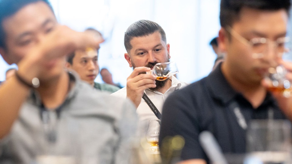 A judge evaluating an entry.